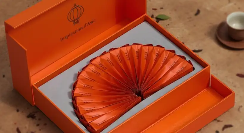 Mallette Demi-Lune orange ouverte
